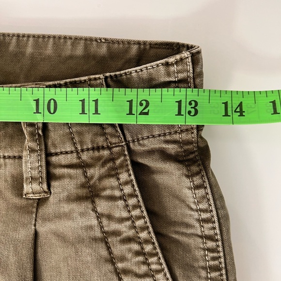 NEW / Madewell Vintage Straight Pant in Dark Forest Wash: Pleated Edition - Picture 7 of 9